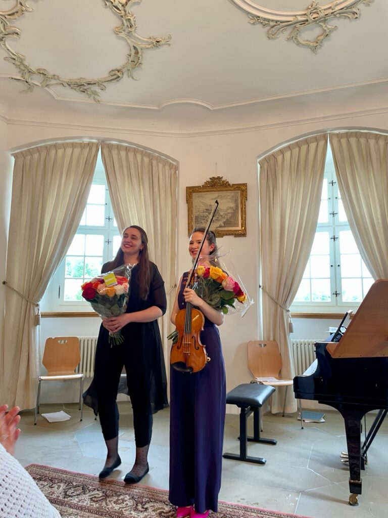 Yara Dodds & Marija Bokor, Foto
