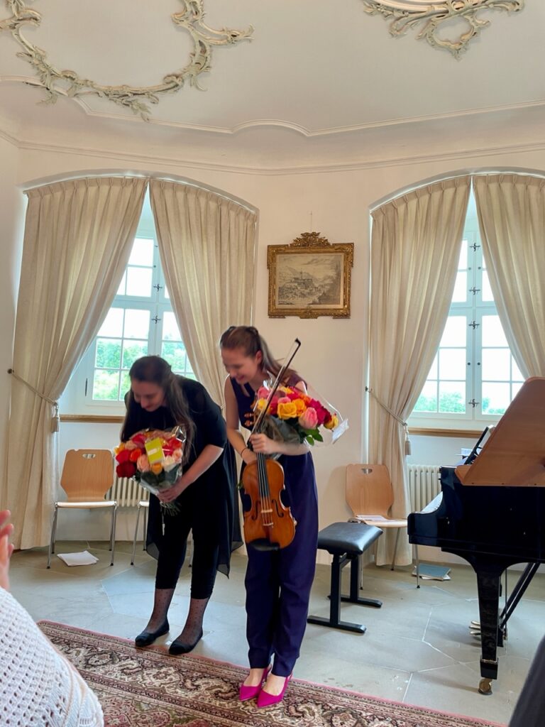 Yara Dodds & Marija Bokor, Foto